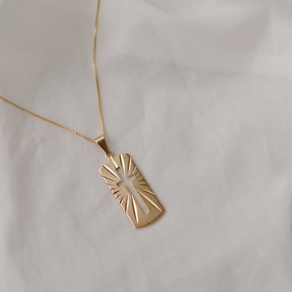 Cross Necklace | 18k Gold Filled - Picture 5 of 10